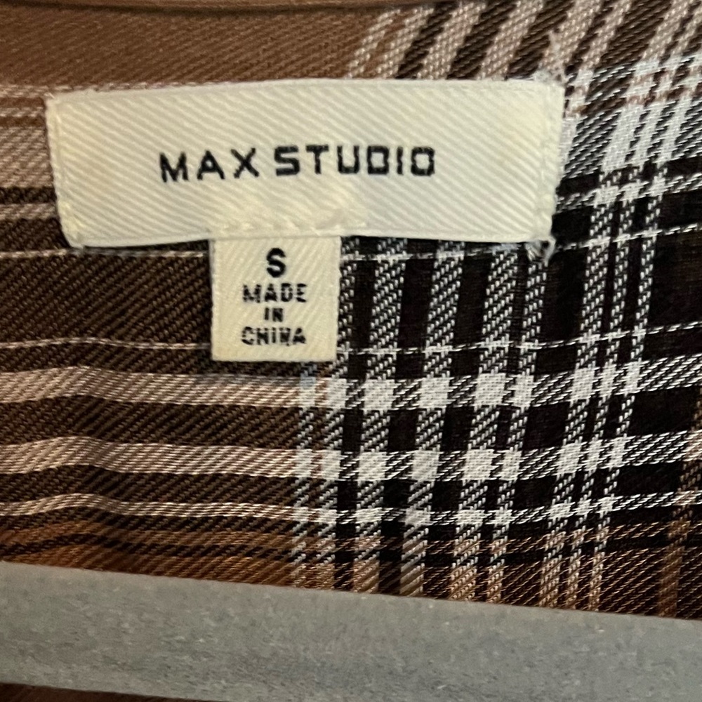Max Studio Wrap Top - Picture 2 of 3